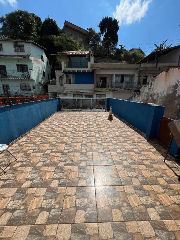 Casa, Centro, 6 Quartos, 4 Vagas, 1 Suíte