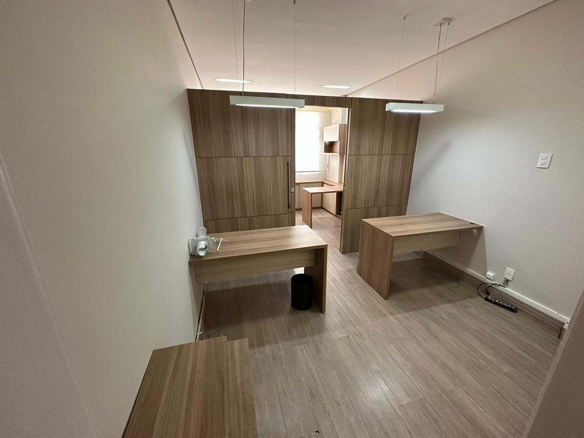 Sala, Centro