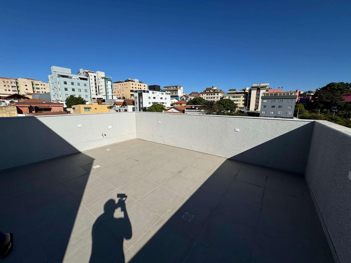 Cobertura, Ana Lúcia, 3 Quartos, 2 Vagas, 1 Suíte