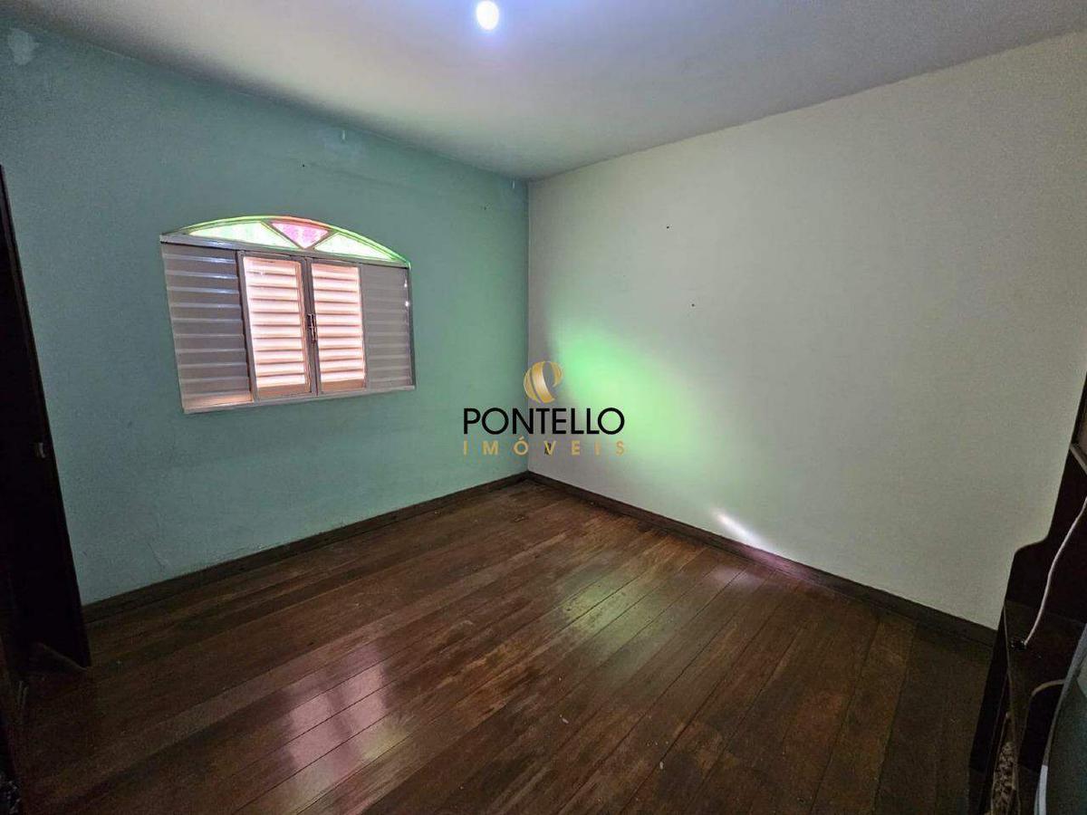 Casa, Jardim Europa, 4 Quartos, 3 Vagas, 1 Suíte