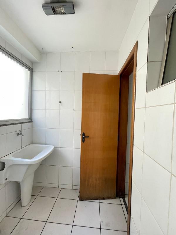 Apartamento, Sagrada Família, 3 Quartos, 2 Vagas, 1 Suíte