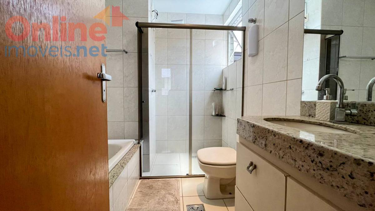 Apartamento, Castelo, 3 Quartos, 0 Vaga, 1 Suíte