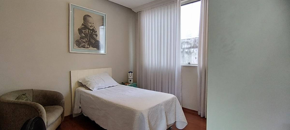 Casa, Cabral, 4 Quartos, 4 Vagas, 1 Suíte