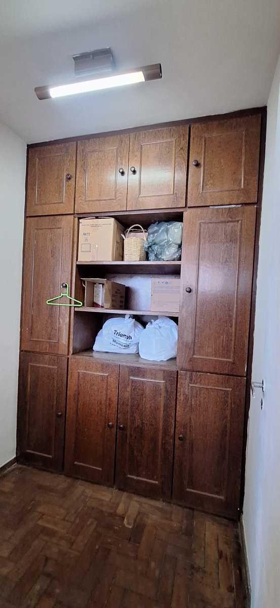 Apartamento, Sagrada Família, 2 Quartos, 1 Vaga