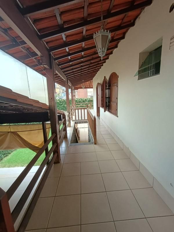 Casa, Paquetá, 3 Quartos, 5 Vagas, 2 Suítes