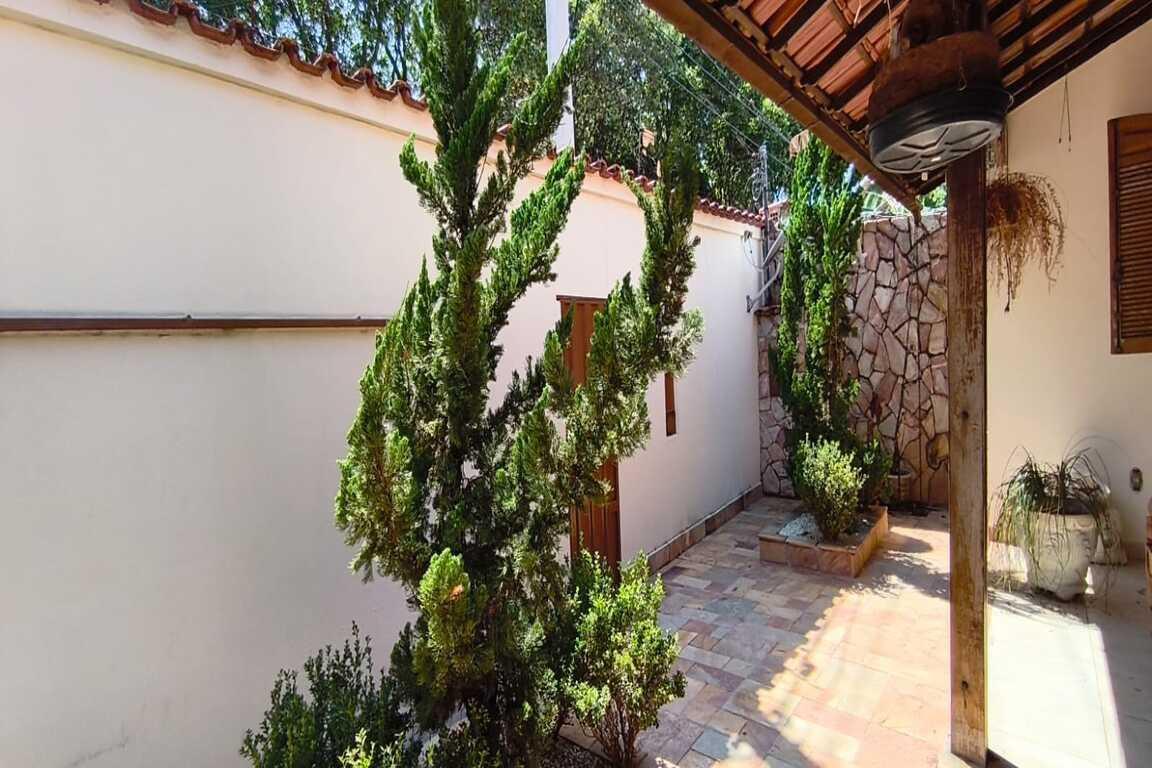 Casa, São Bernardo, 5 Quartos, 4 Vagas, 1 Suíte