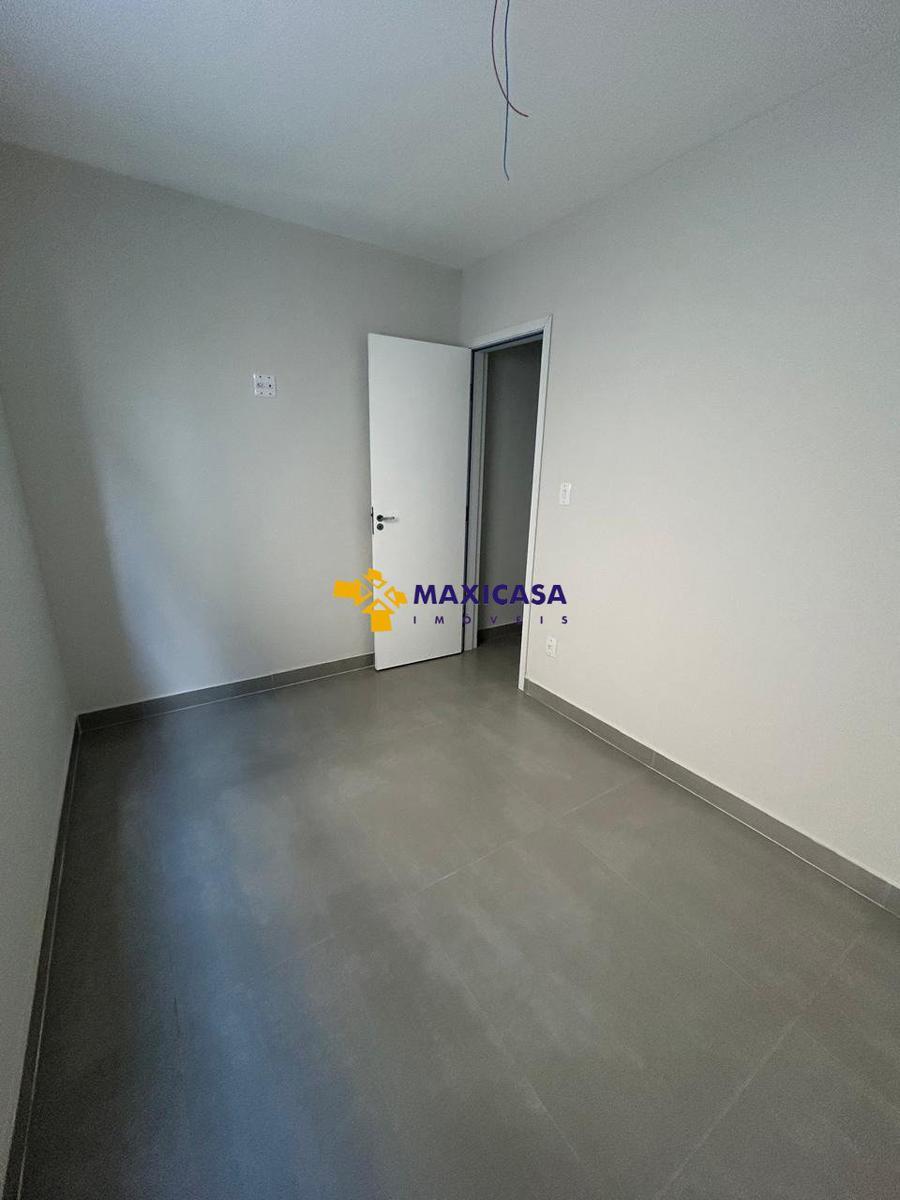 Casa, Planalto, 2 Quartos, 1 Vaga, 1 Suíte