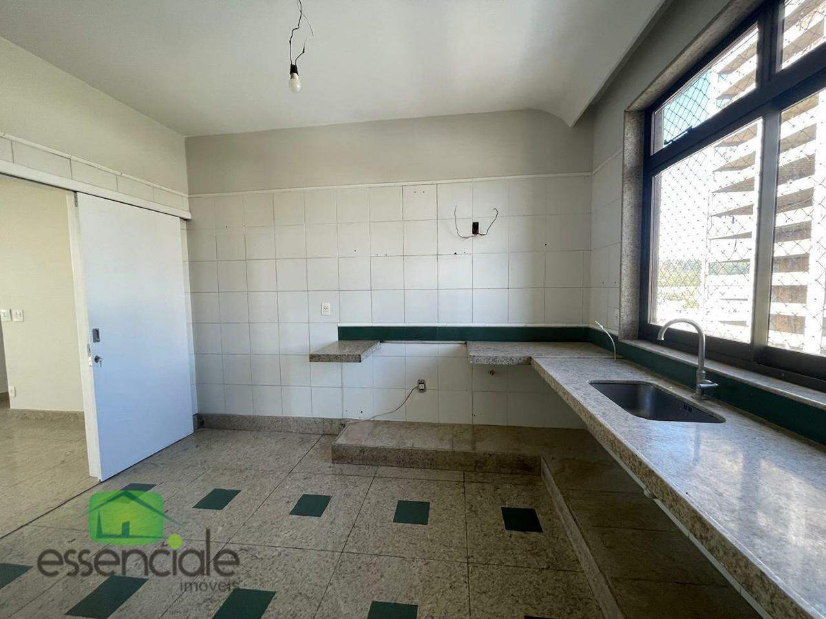 Apartamento, Barreiro, 3 Quartos, 2 Vagas, 1 Suíte