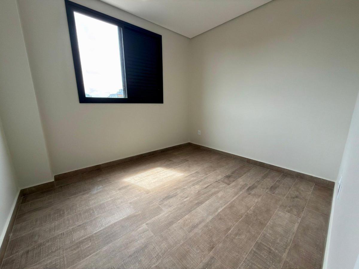 Apartamento, Jaraguá, 4 Quartos, 3 Vagas, 1 Suíte