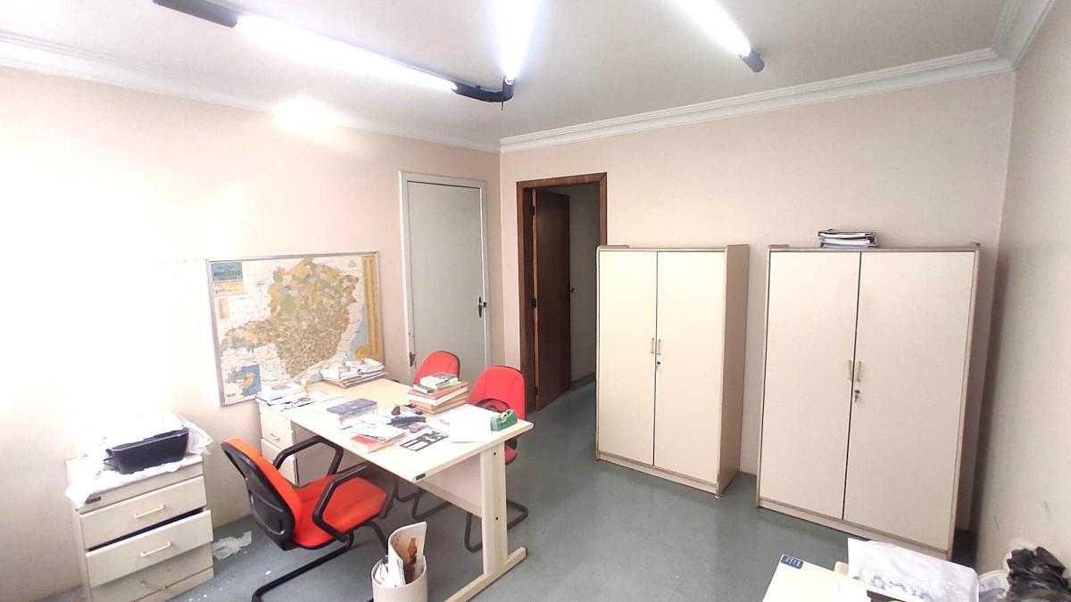 Sala, Funcionários, 0 Quarto, 1 Vaga