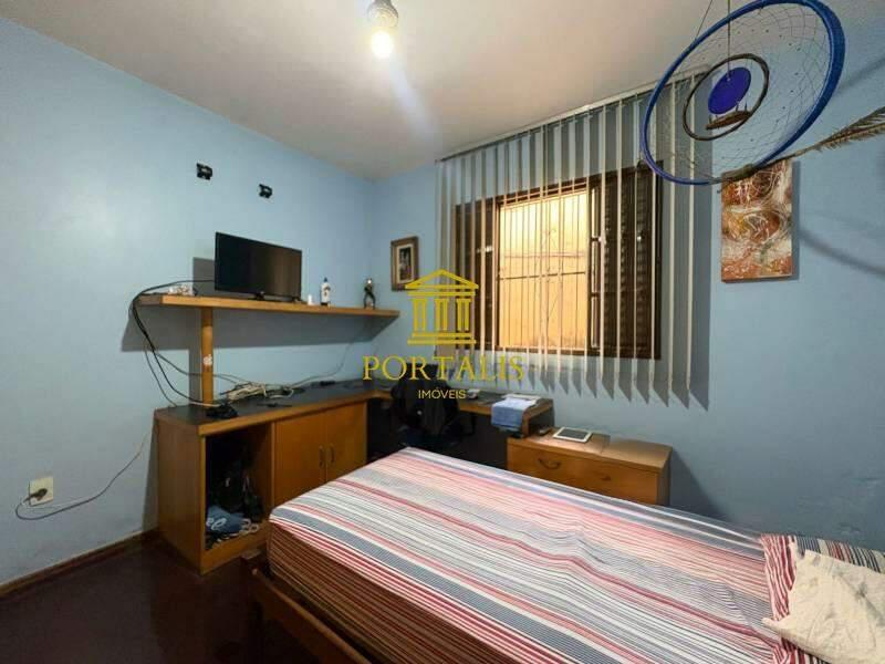 Casa, Dona Clara, 3 Quartos, 4 Vagas, 1 Suíte