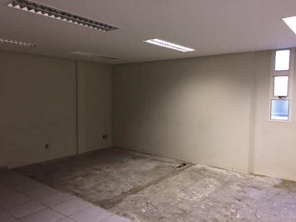 Prédio, Santa Efigênia, 0 Vaga