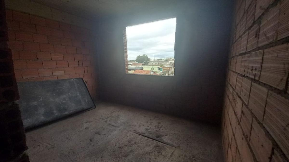 Galpão, Suzana, 3 Quartos, 2 Vagas, 1 Suíte