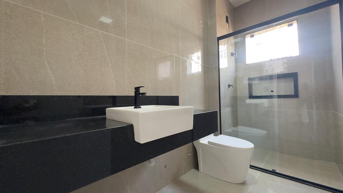 Casa, Heliópolis, 4 Quartos, 3 Vagas, 1 Suíte