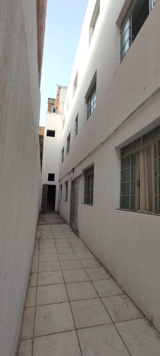 Prédio, Dom Bosco, 14 Quartos, 0 Vaga
