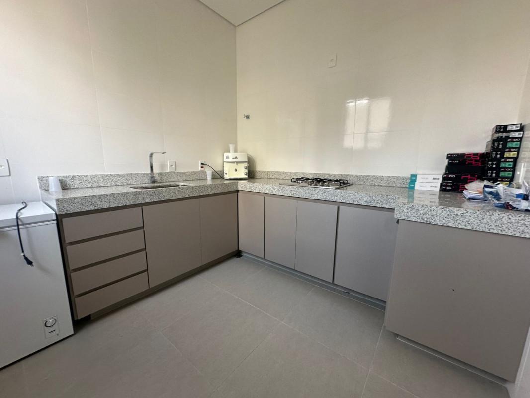 Apartamento, Sagrada Família, 3 Quartos, 2 Vagas, 1 Suíte