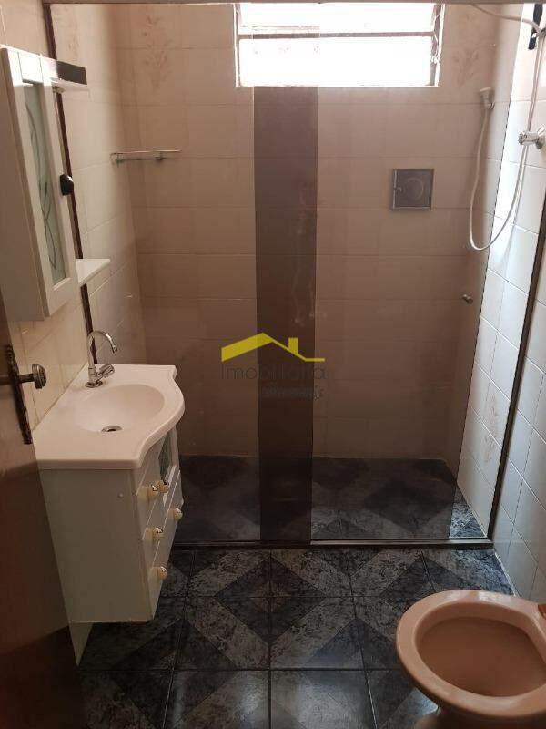 Casa, Cinquentenário, 2 Quartos, 4 Vagas