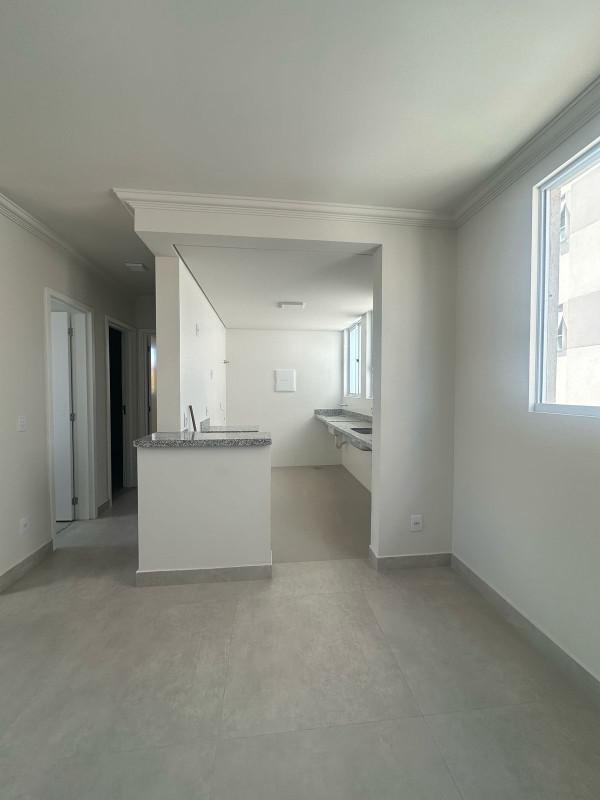 Casa, Santa Efigênia, 6 Quartos, 2 Vagas, 1 Suíte