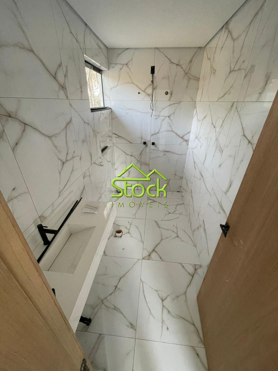 Casa, Jardim Imperial, 3 Quartos, 2 Vagas, 1 Suíte