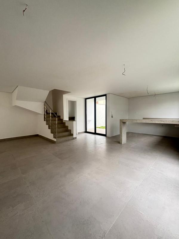 Casa, Planalto, 3 Quartos, 3 Vagas, 2 Suítes