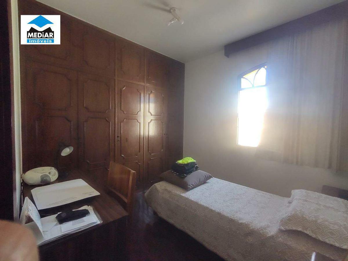 Casa, Floresta, 3 Quartos, 3 Vagas, 1 Suíte