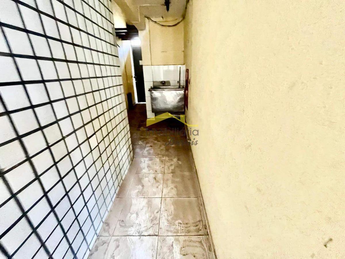 Loja, Buritis, 5 Vagas