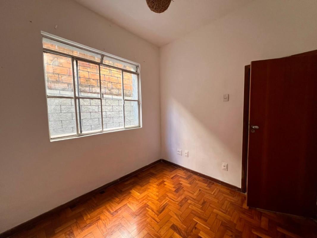 Apartamento, Sagrada Família, 2 Quartos, 1 Vaga
