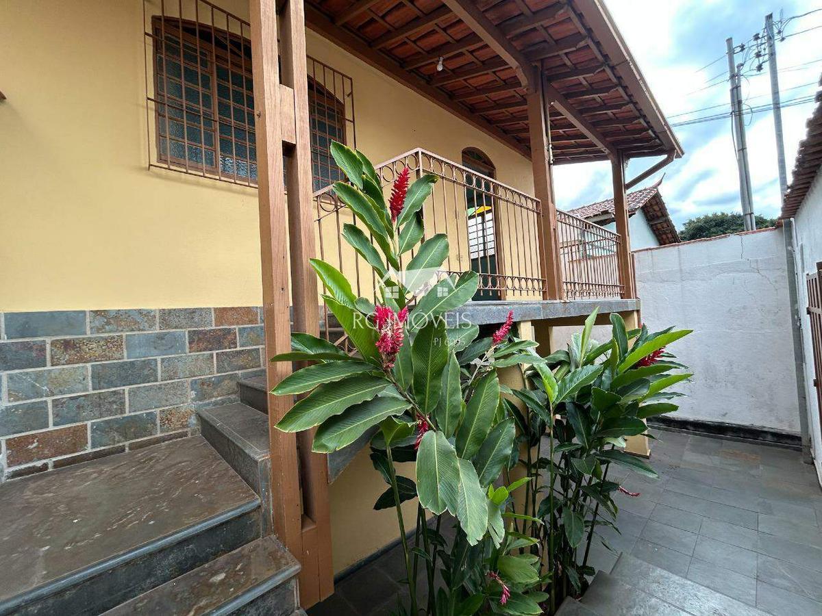 Casa, Betânia, 3 Quartos, 2 Vagas, 1 Suíte