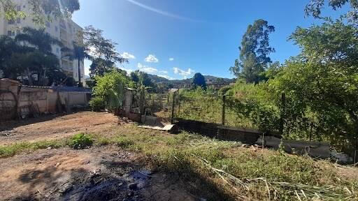Lote, Universitário, 0 Quarto, 0 Vaga