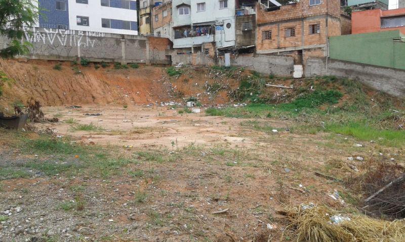 Lote, Heliópolis, 0 Quarto, 0 Vaga