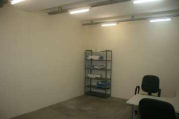 Prédio, Floresta, 0 Quarto, 2 Vagas