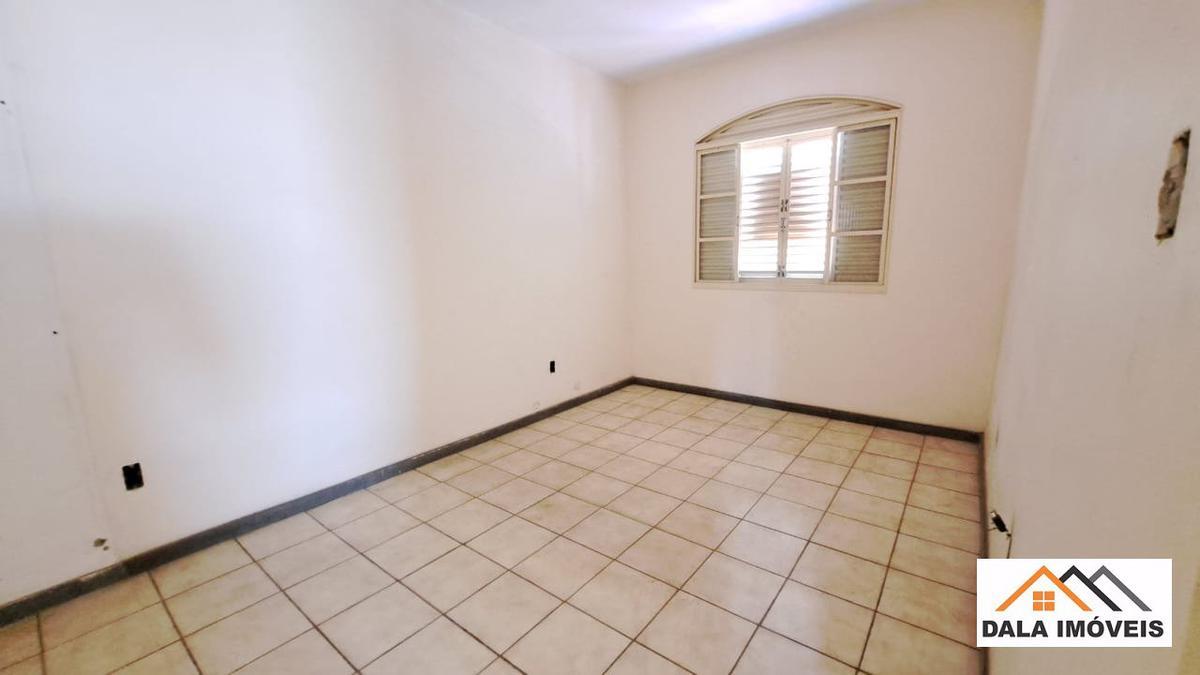 Casa, Santa Cruz, 3 Quartos, 4 Vagas