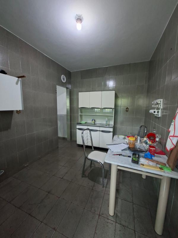 Casa, Novo Santa Cecília (barreiro), 4 Quartos, 8 Vagas