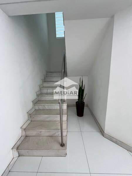 Casa, Castelo, 4 Quartos, 8 Vagas, 4 Suítes