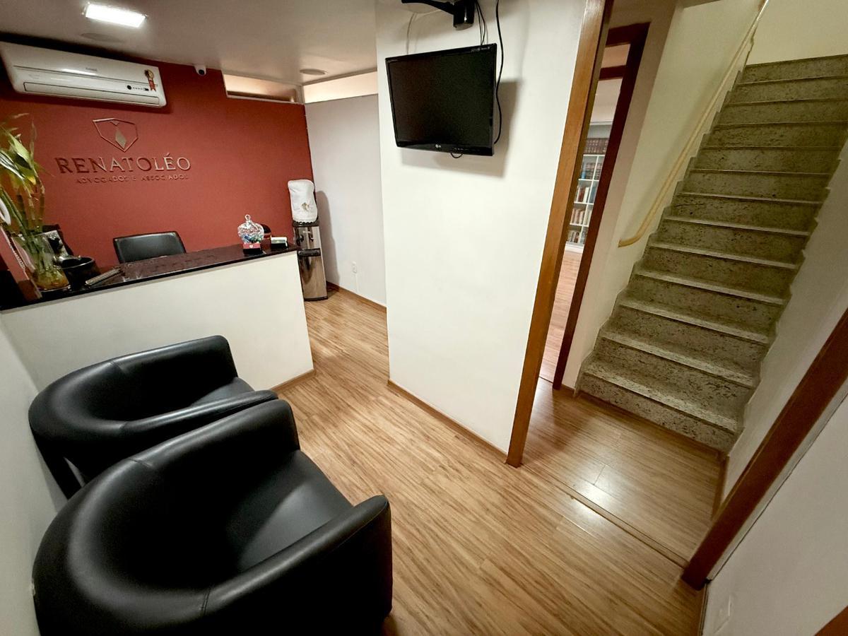 Sala, São José, 0 Quarto, 2 Vagas