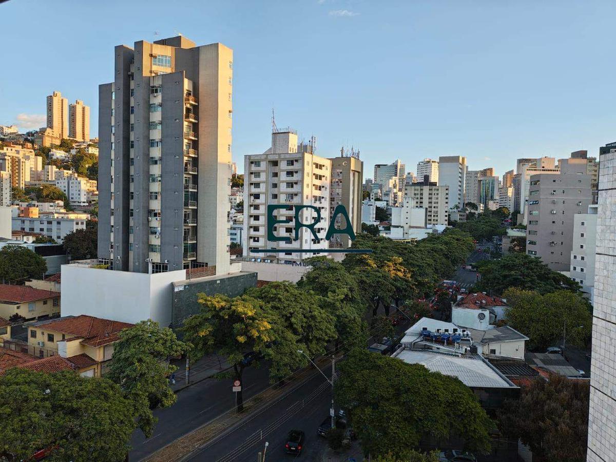Apartamento, Funcionários, 2 Quartos, 2 Vagas, 1 Suíte