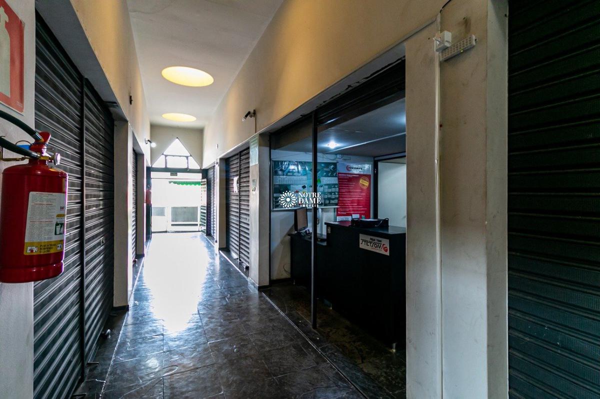 Galpão, Cinquentenário, 0 Quarto, 12 Vagas