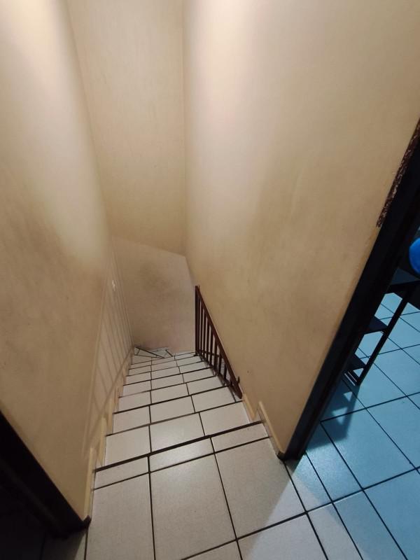 Casa, Laranjeiras, 2 Quartos, 1 Vaga
