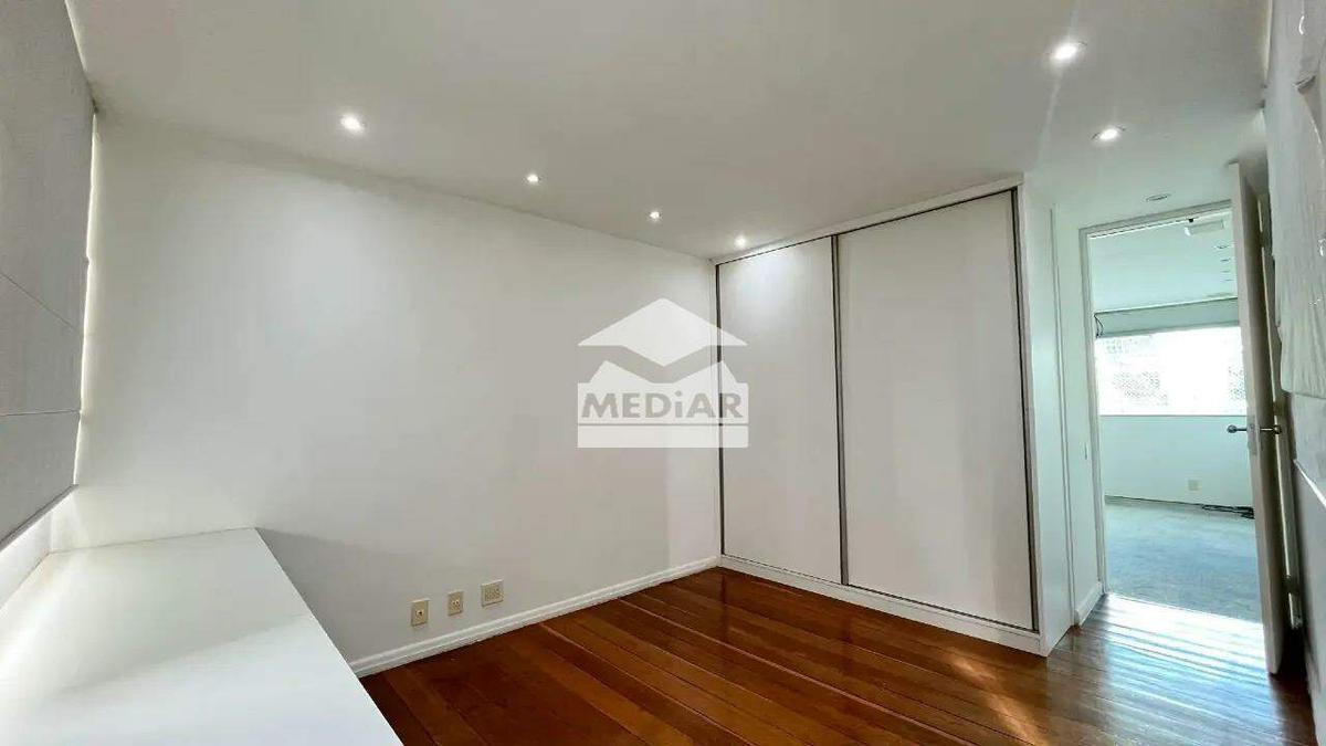 Cobertura, Serra, 4 Quartos, 2 Vagas, 1 Suíte