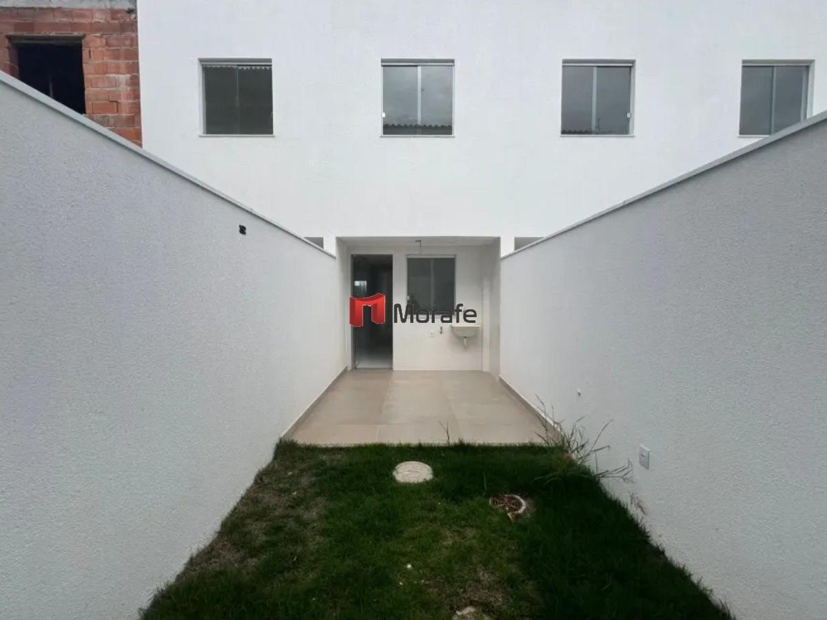 Casa, Santa Branca, 2 Quartos, 2 Vagas, 2 Suítes