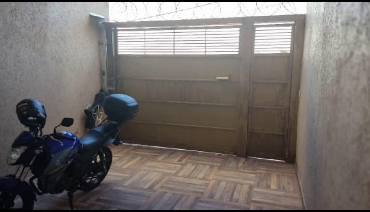 Casa, Monte Verde, 2 Quartos, 1 Vaga, 1 Suíte