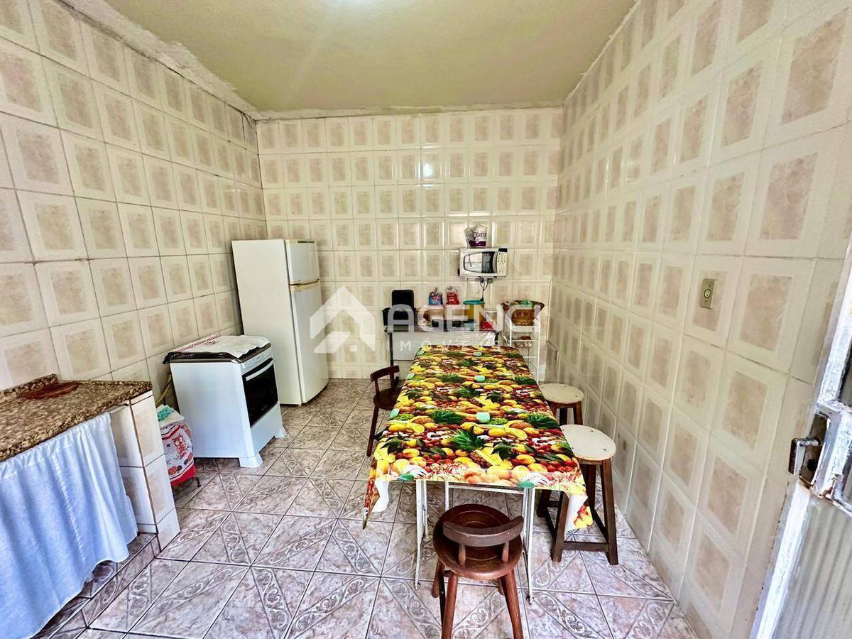 Casa, Santa Maria, 3 Quartos, 0 Vaga, 0 Suíte