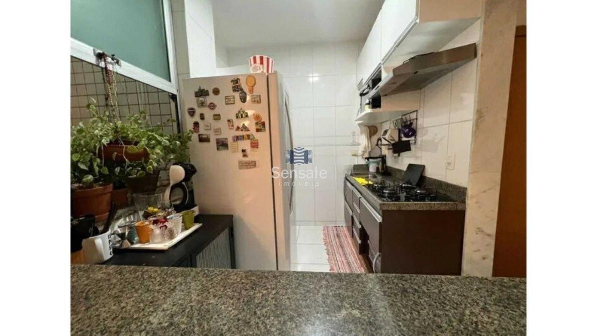 Apartamento, Estoril, 2 Quartos, 2 Vagas, 1 Suíte
