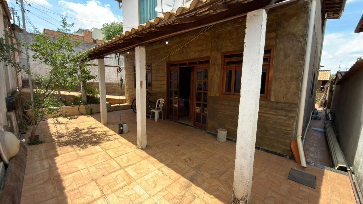 Casa, Masterville, 3 Quartos, 2 Vagas, 1 Suíte