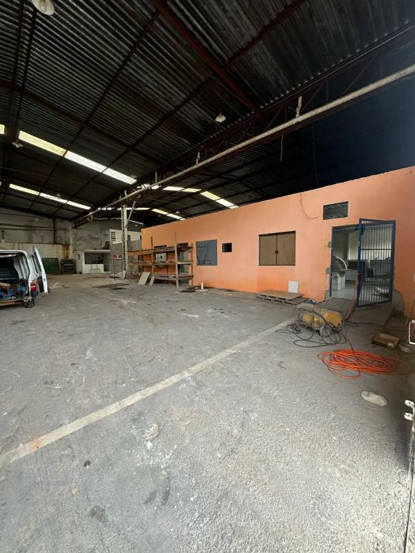 Galpão, Parque das Américas, 0 Quarto, 0 Vaga