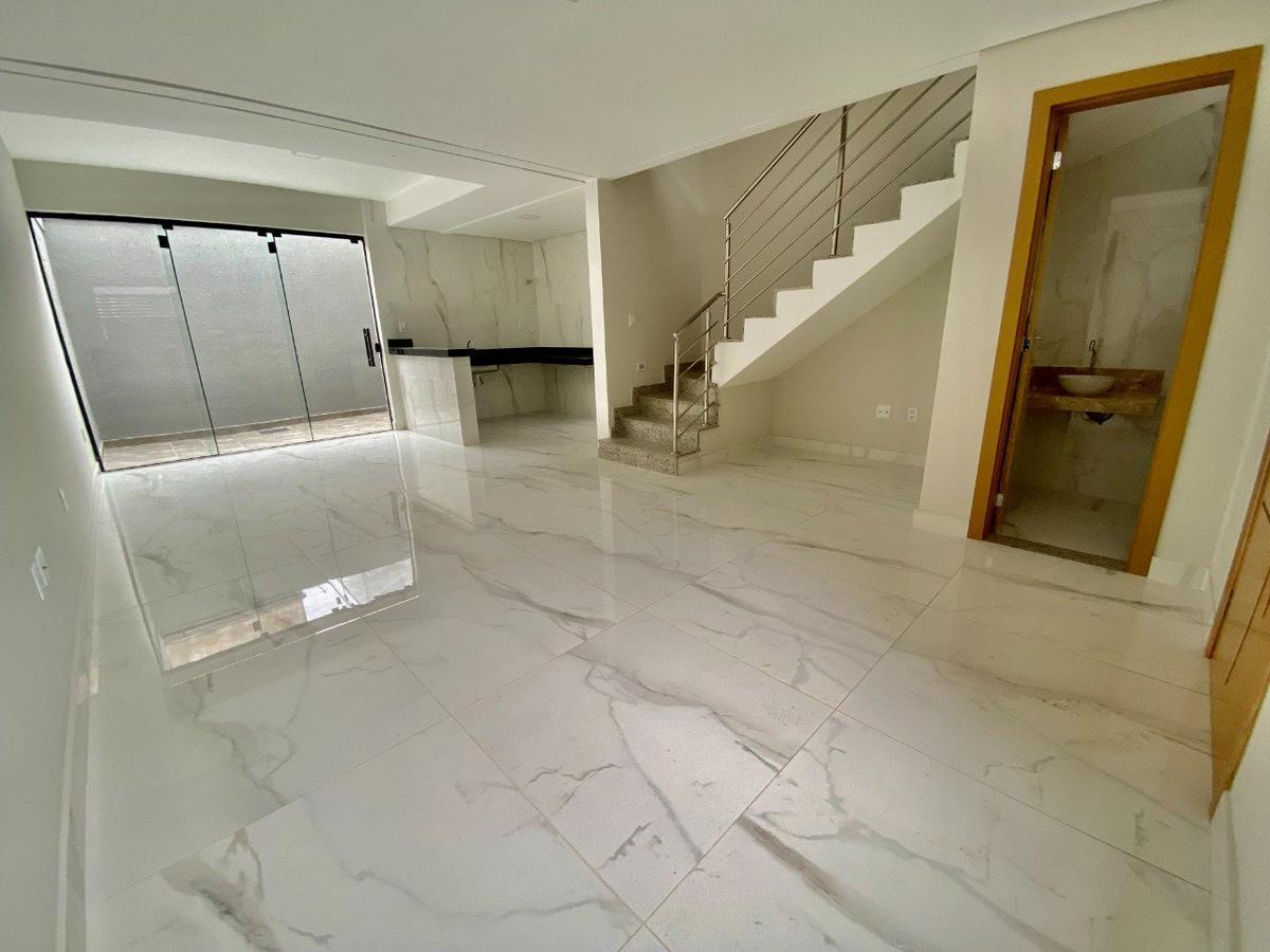 Casa, Santa Mônica, 3 Quartos, 2 Vagas, 1 Suíte