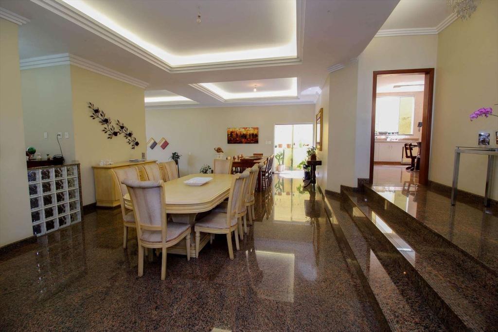 Casa, Fernão Dias, 5 Quartos, 9 Vagas, 5 Suítes