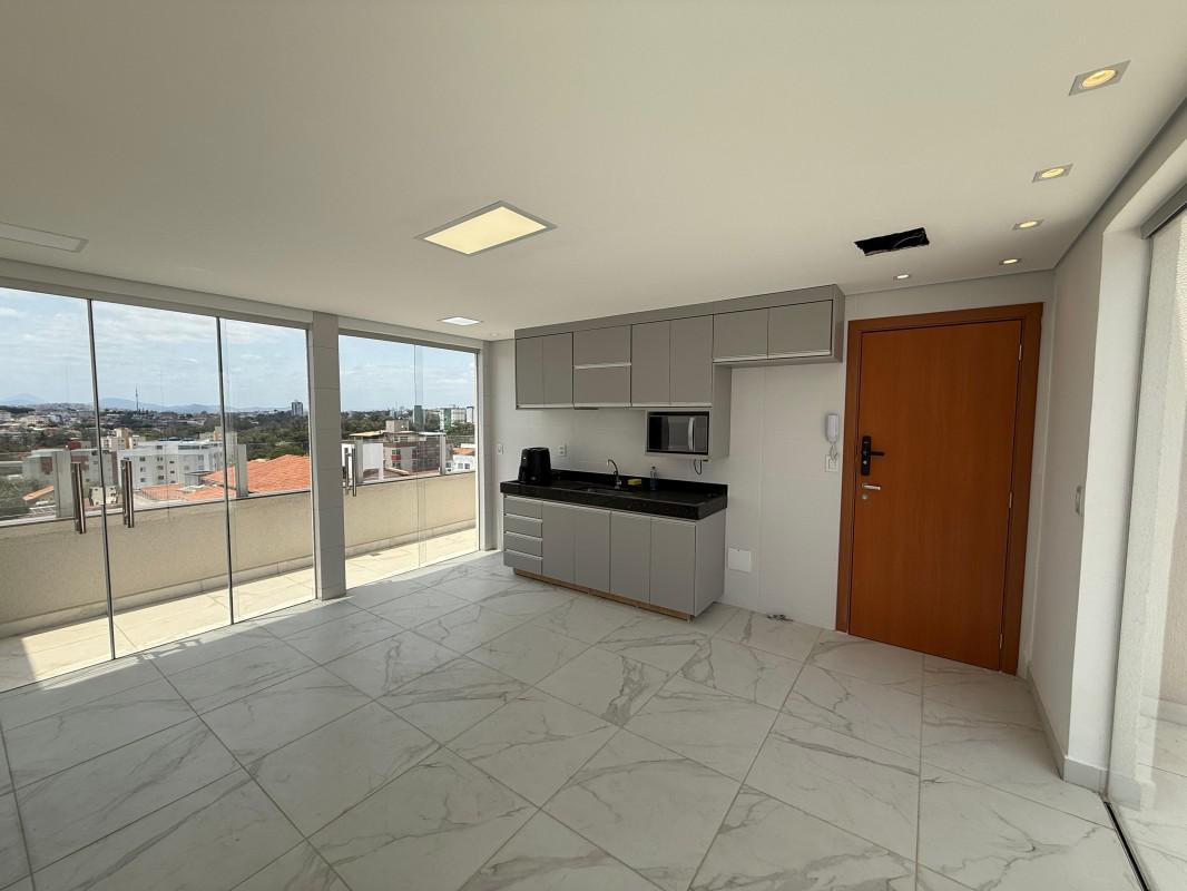 Cobertura, Santa Mônica, 2 Quartos, 2 Vagas, 1 Suíte