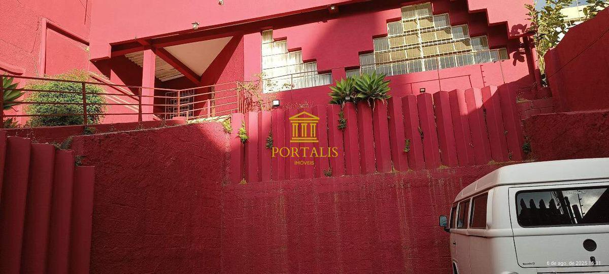 Casa, Floresta, 3 Quartos, 2 Vagas, 1 Suíte