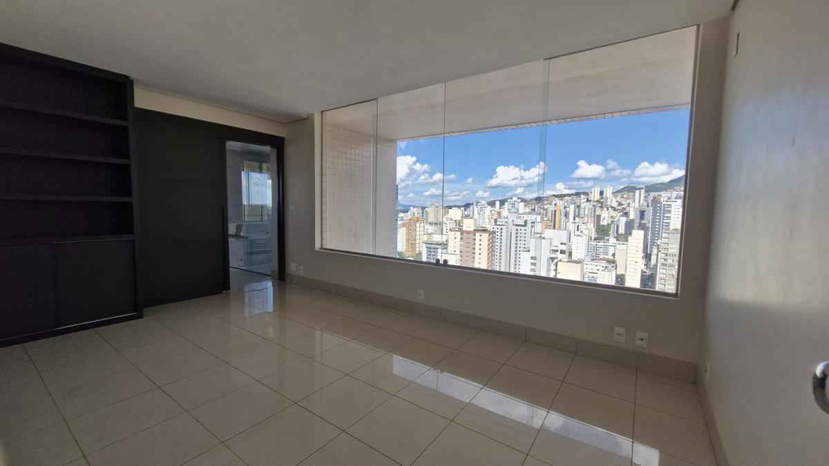 Cobertura, Savassi, 4 Quartos, 5 Vagas